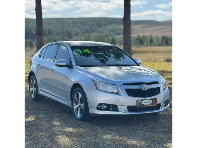 Carro Chevrolet Cruze 2014 HB Sport LTZ 1.8 16V FlexP. 5p Mec