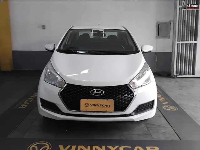 Carro Hyundai HB20S 2017 1.6 Comfort Plus (Flex)