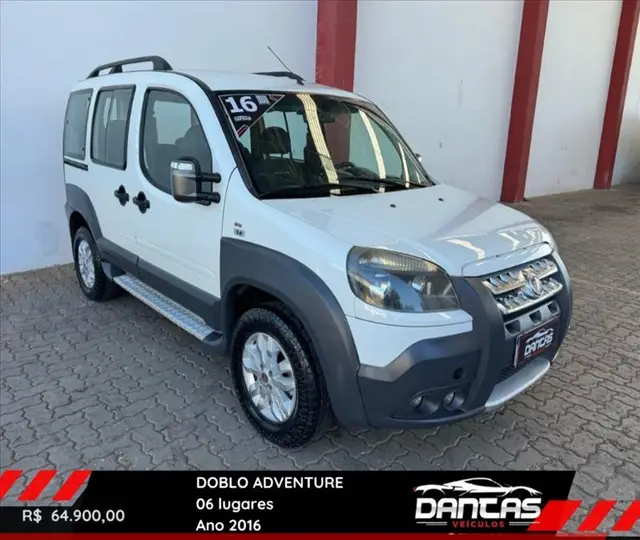 Carro Fiat Doblò 2016 Adventure 1.8 16V (Flex)