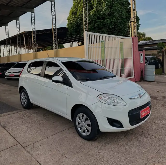 Carro Fiat Palio 2015 Attractive 1.0 Evo (Flex)