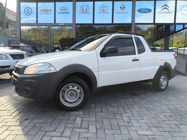 Carro Fiat Strada 2014 Working 1.4 (Flex) (Cabine Estendida)