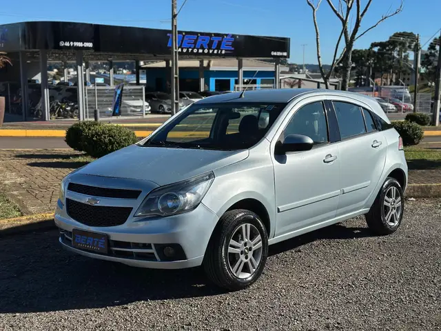 Carro Chevrolet Agile 2011 LTZ 1.4 8V (Flex)