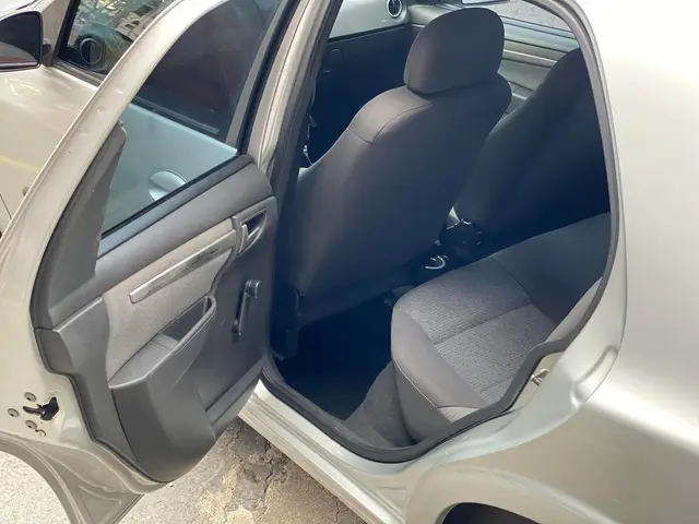 Carro Chevrolet Celta 2012 LT 1.0 (Flex)