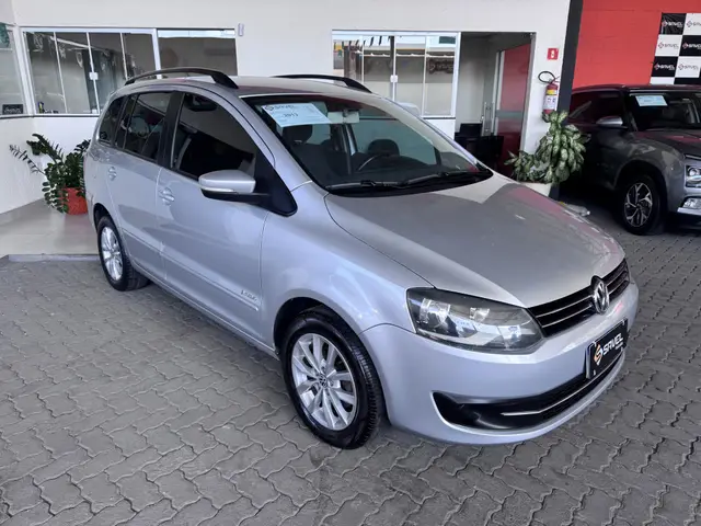 Carro Volkswagen SpaceFox 2013 1.6 8V Trend I-Motion (Flex)