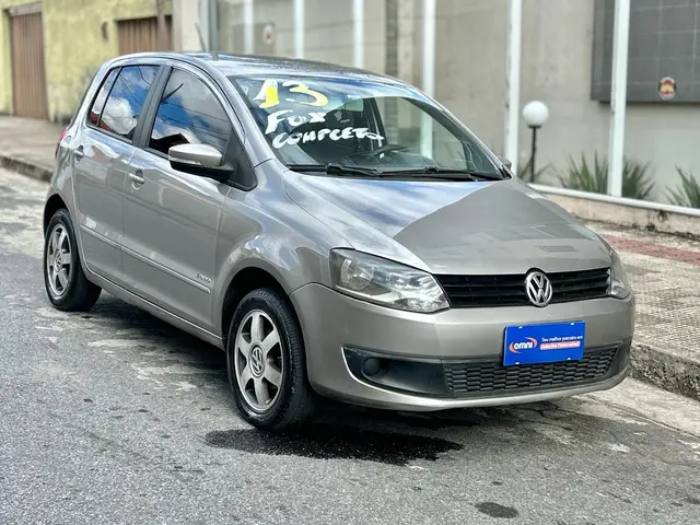 Carro Volkswagen Fox 2013 1.0 VHT (Flex) 4p