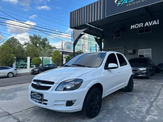 Carro Chevrolet Celta 2013 LT 1.0 (Flex)
