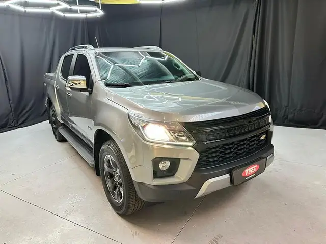Carro Chevrolet S10 Cabine Dupla 2024 High Country 2.8 Turbodiesel (Aut.)