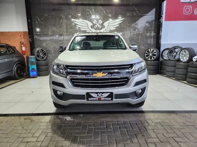 Carro Chevrolet S10 Cabine Dupla 2019 S10 2.5 ECOTEC SIDI LTZ 4WD (Cabine Dupla) (Aut)
