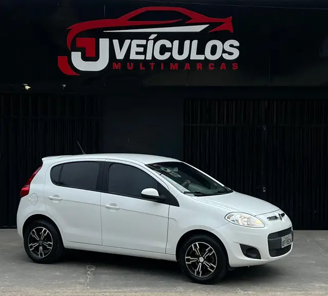 Carro Fiat Palio 2015 Attractive 1.4 Evo (Flex)