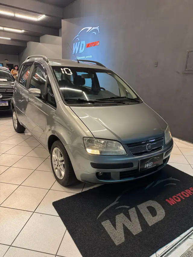Carro Fiat Idea 2010 ELX 1.4 (Flex)