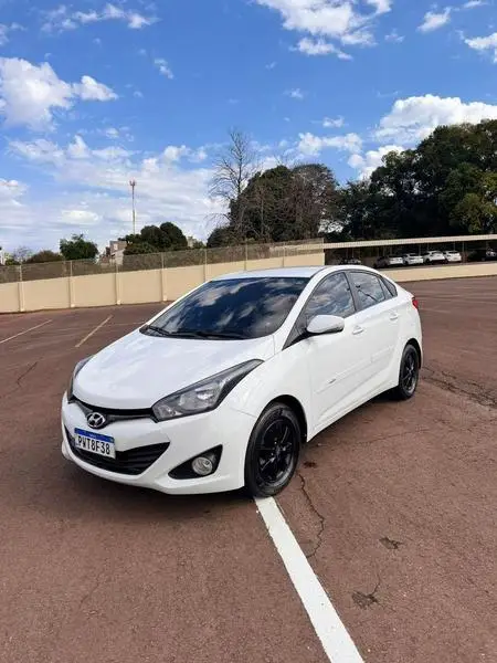 Carro Hyundai HB20S 2015 1.0 Comfort Plus (Flex)