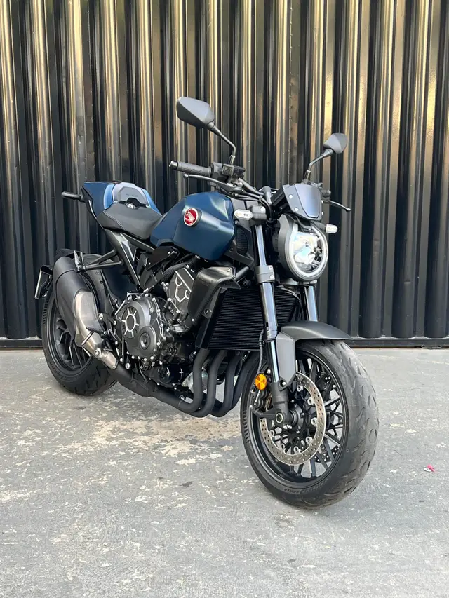 Moto Honda CB 1000R 2024 Black Edition