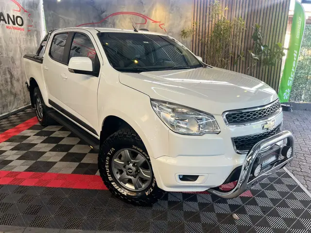 Carro Chevrolet S10 Cabine Dupla 2016 S10 2.4 Advantage (Cabine Dupla)
