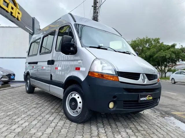 Carro Renault Master 2011 Minibus 16 lugares