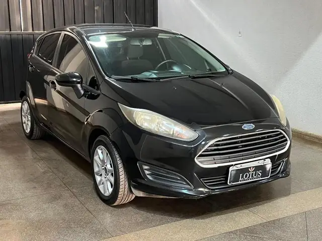 Carro Ford Fiesta Hatch 2014 1.5 (Flex)