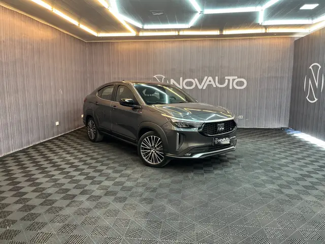 Carro Fiat Fastback 2024 Limited Edition Powered by Abarth