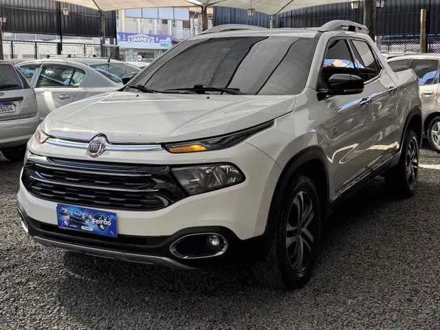 Carro Fiat Toro 2018 Volcano 2.0 diesel AT9 4x4