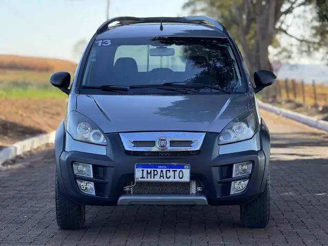 Carro Fiat Idea 2013 Adventure 1.8 16V E.TorQ (Flex)