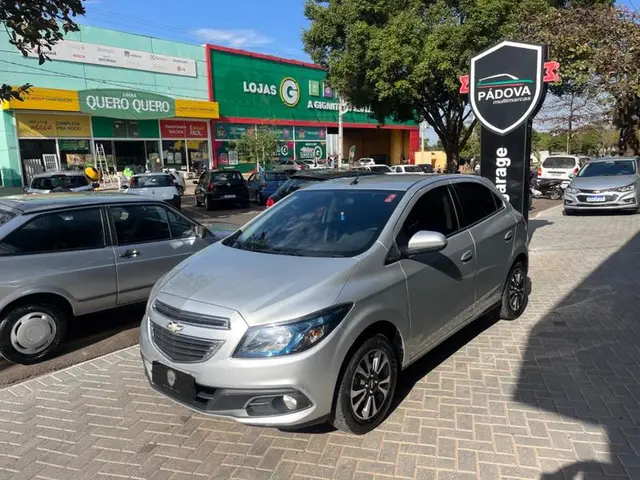 Carro Chevrolet Onix 2014 1.4 LT SPE/4