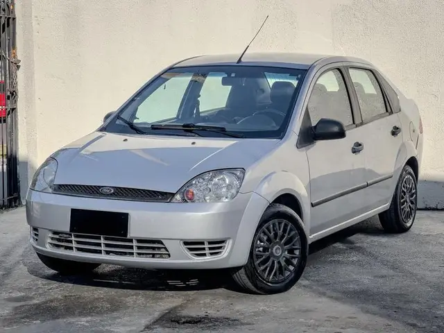 Carro Ford Fiesta Sedan 2005 Personnalité 1.0