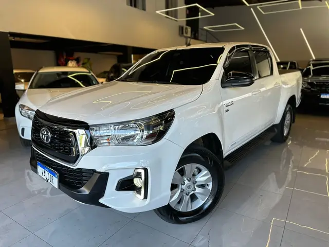 Carro Toyota Hilux Cabine Dupla 2020 Hilux 2.7 SR CD 4x2 (Flex) (Aut)