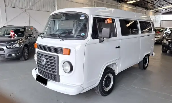 Carro Volkswagen Kombi Furgão 2010 Kombi Furgao 1.4 (Flex)