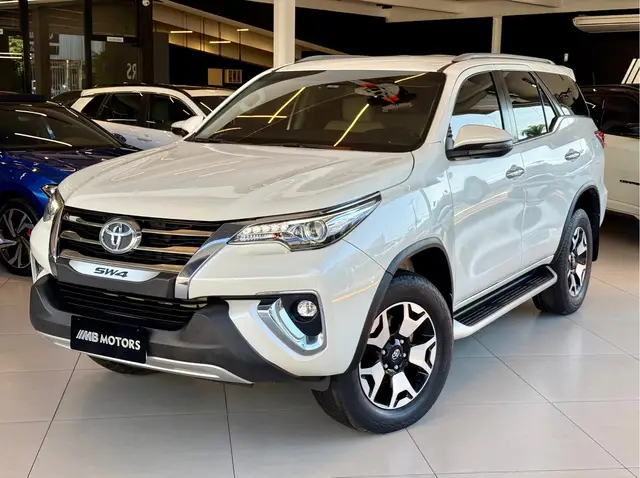 Carro Toyota SW4 2020 2.8 TDI SRX 7L 4x4 (Aut) (Diesel)