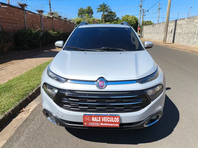Carro Fiat Toro 2017 Freedom Open Edition Plus 1.8 AT6 4x2 (Flex)