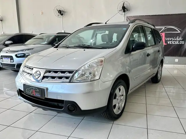 Carro Nissan Grand Livina 2012 S 1.8 16V (flex)