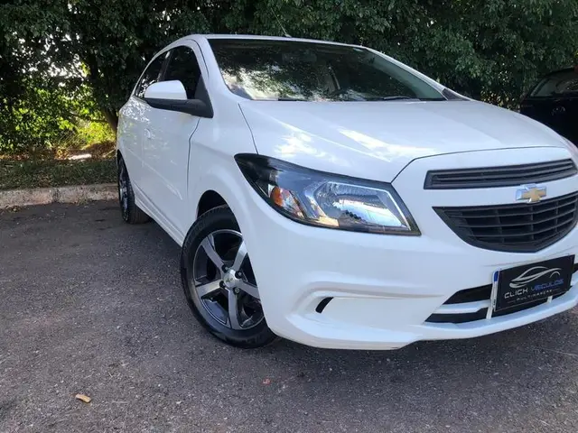 Carro Chevrolet Onix 2019 1.0 Joy SPE/4