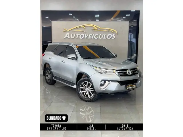 Carro Toyota SW4 2016 2.8 TDI SRX 7L 4x4 (Aut)