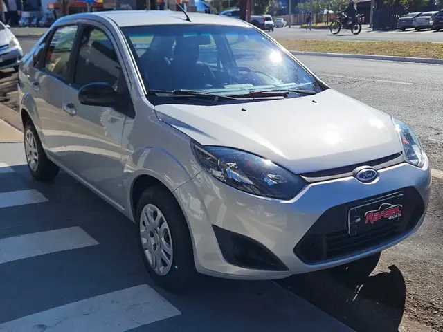 Carro Ford Fiesta Sedan 2014 S 1.0 8V Flex 4p