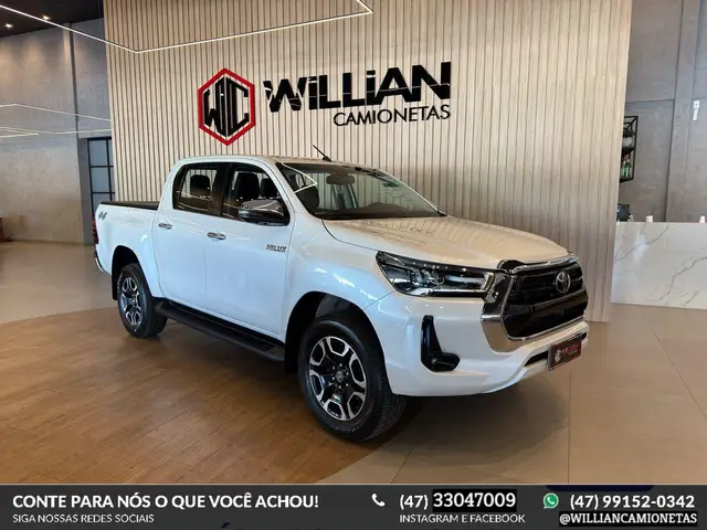 Carro Toyota Hilux Cabine Dupla 2024 SRX 4x4 2.8 Diesel
