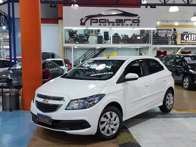Carro Chevrolet Onix 2016 1.4 LT SPE/4