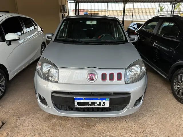 Carro Fiat Uno 2014 Sporting 1.4 8V (Flex) 4p