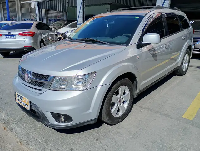 Carro Fiat Freemont 2012 2.4 16V Emotion (Aut)