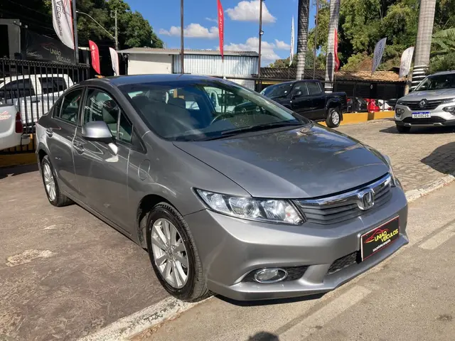 Carro Honda Civic 2014 New  LXS 1.8 16V i-VTEC (Flex)