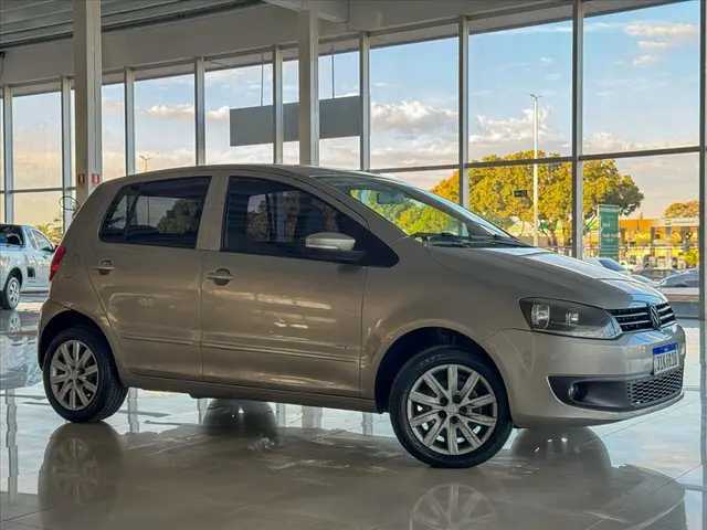 Carro Volkswagen Fox 2012 1.6 VHT (Flex)