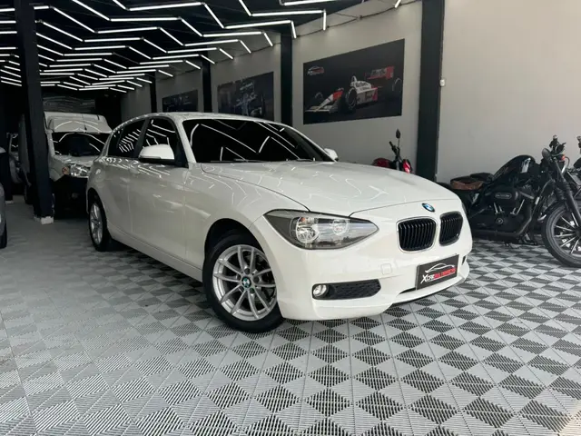 Carro BMW 225i Active Tourer 2015 225i Active Tourer Sport GP