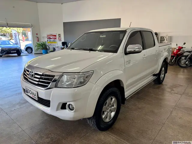 Carro Toyota Hilux Cabine Dupla 2015 Hilux 2.7 SRV CD 4x2 (Flex) (Aut)
