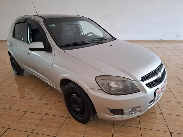 Carro Chevrolet Celta 2013 LT 1.0 (Flex)