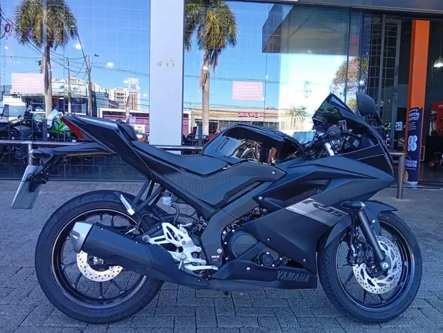 Moto Yamaha YZF R15 2024 ABS