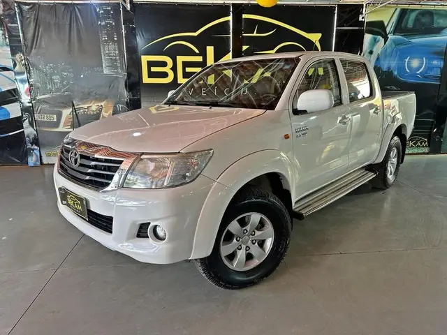 Carro Toyota Hilux Cabine Dupla 2014 Hilux 2.7 SR CD 4x2 (Flex) (Aut)