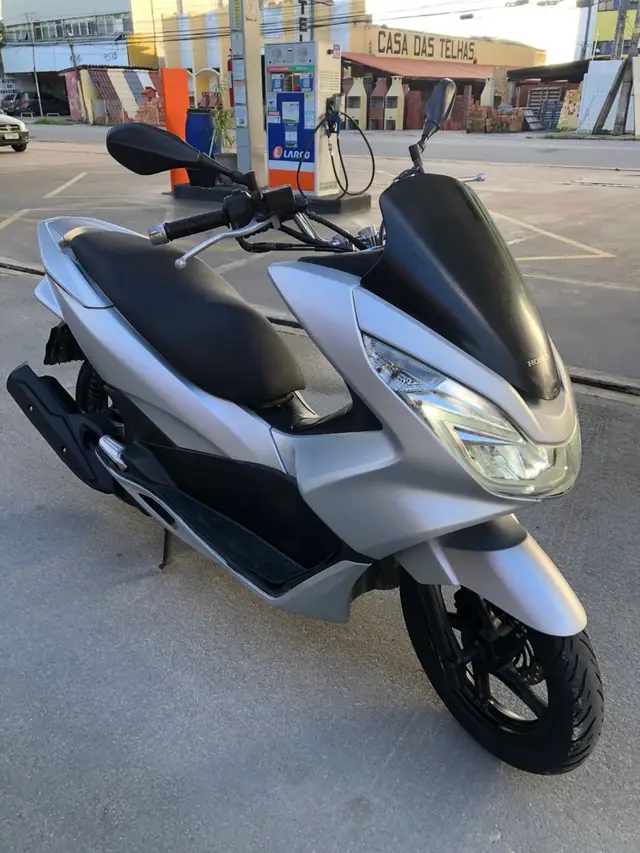 Moto Honda PCX 150 2017 DLX
