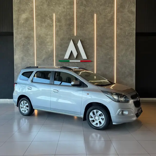 Carro Chevrolet Spin 2013 LTZ 7S 1.8 (Flex)
