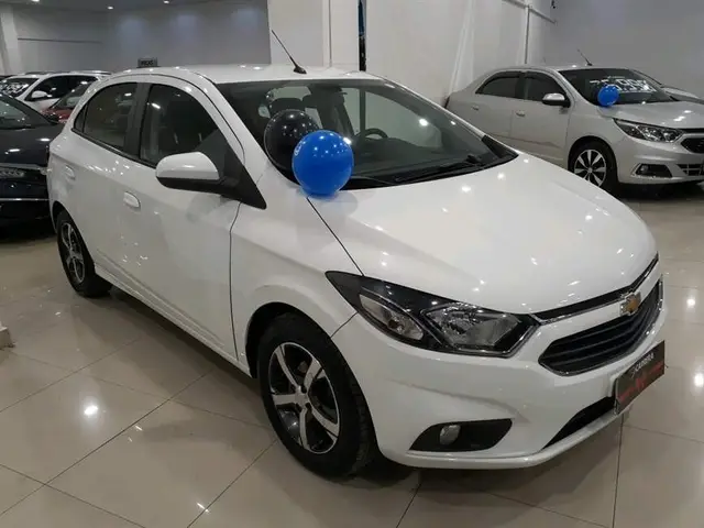 Carro Chevrolet Onix 2018 1.4 LTZ SPE/4 (Aut)