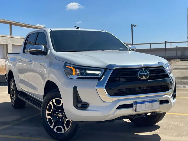 Carro Toyota Hilux Cabine Dupla 2024 SRX 4x4 2.8 Diesel