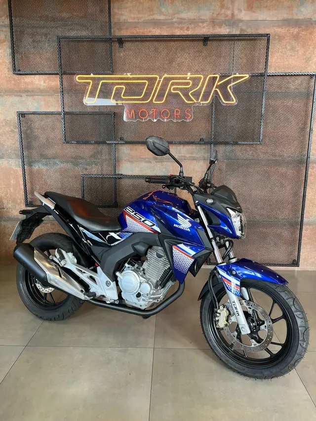 Moto Honda CB 250F Twister 2022 (CBS)