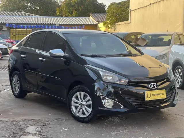 Carro Hyundai HB20S 2014 1.0 Comfort Plus (Flex)