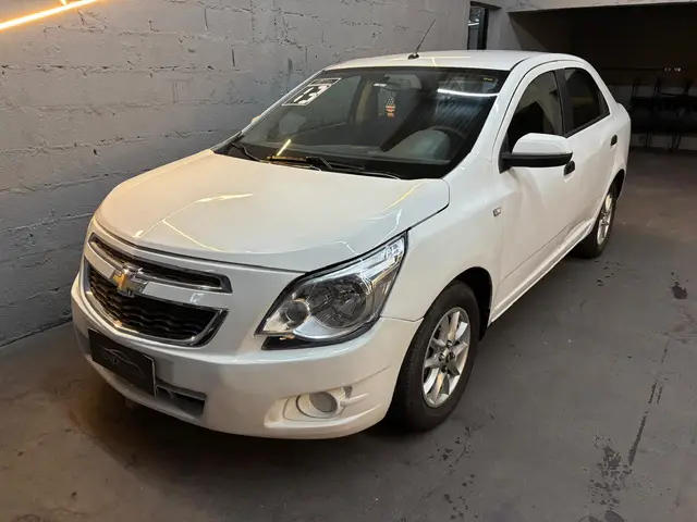 Carro Chevrolet Cobalt 2013 LS 1.4 8V (Flex)